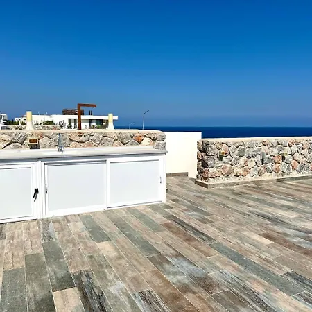 Deja Blue 2 With Private Pool Feriehus Kalogrea