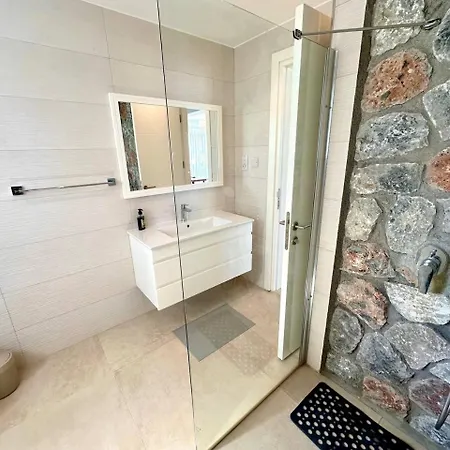 Deja Blue 2 With Private Pool * Kalogrea